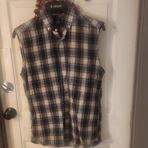 GAP Black and White Plaid Sleeveless Shirt